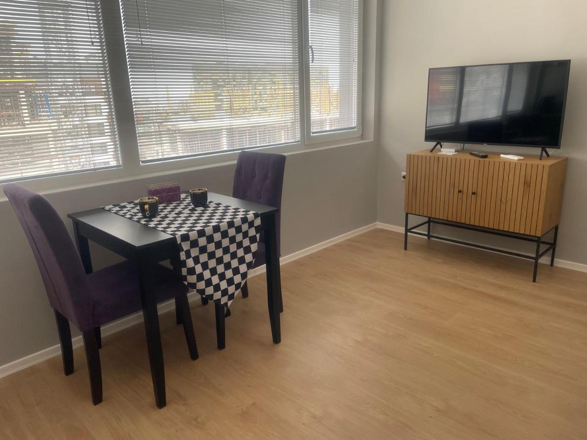 Apartments Mir Varna City Екстериор снимка