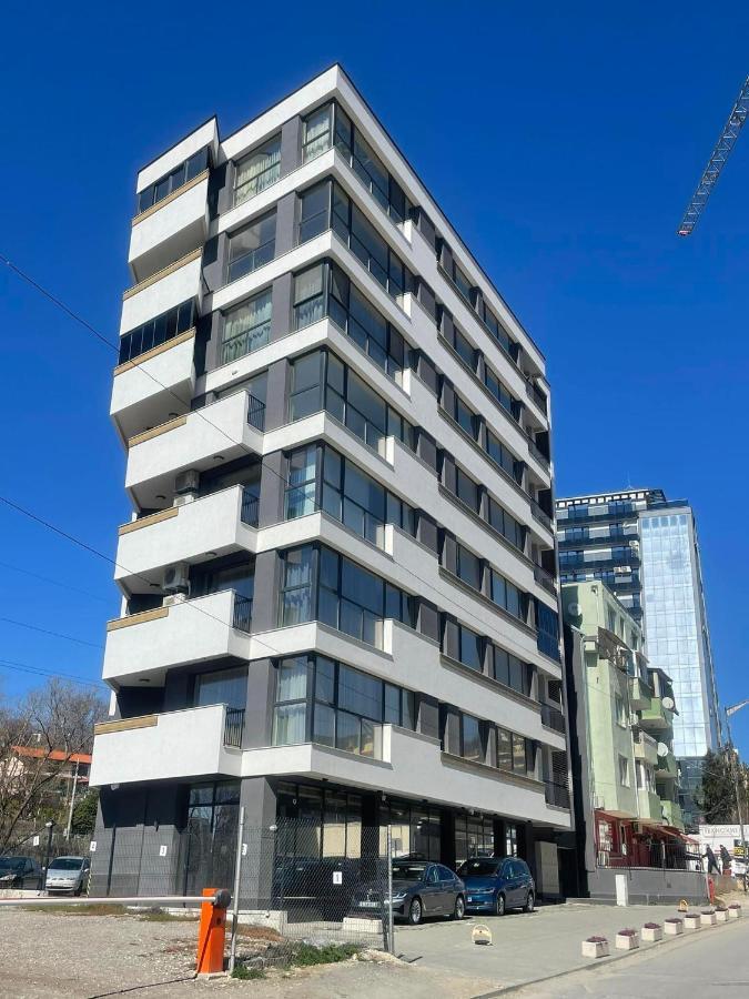 Apartments Mir Varna City Екстериор снимка