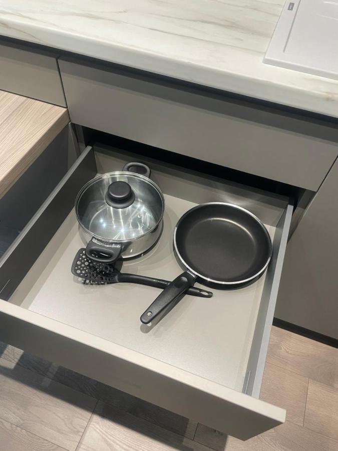 Apartments Mir Varna City Екстериор снимка