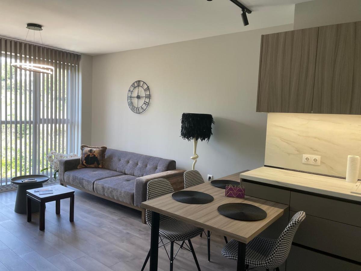 Apartments Mir Varna City Екстериор снимка